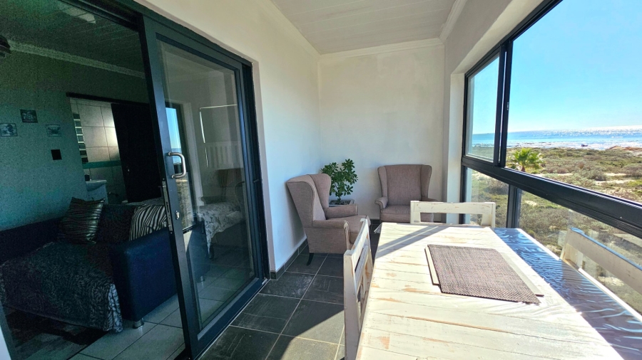 5 Bedroom Property for Sale in Sandy Point Beach Estate Western Cape